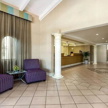 La Quinta Inn Tampa Airport Stadium Westshore-2
